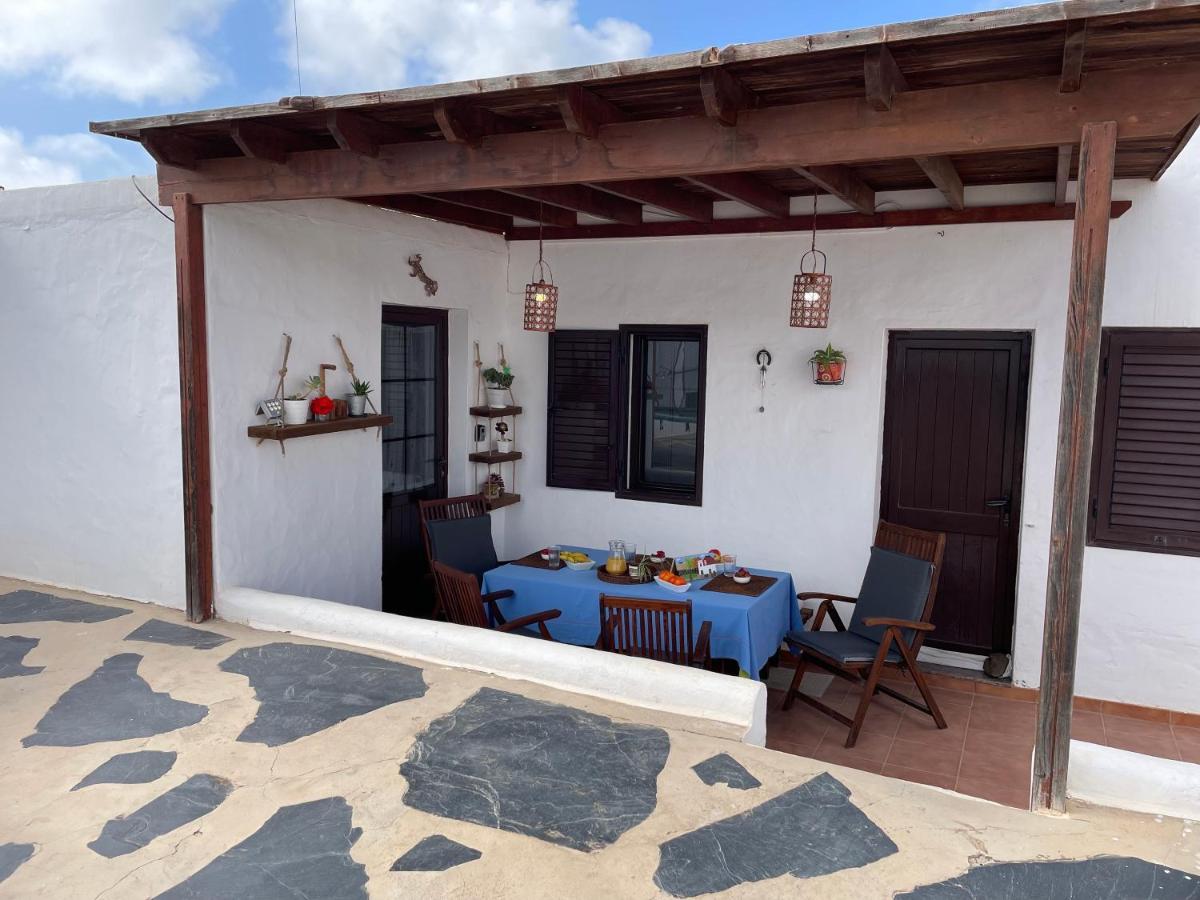 Casa El Guirre - Tinajo Villa Exterior foto